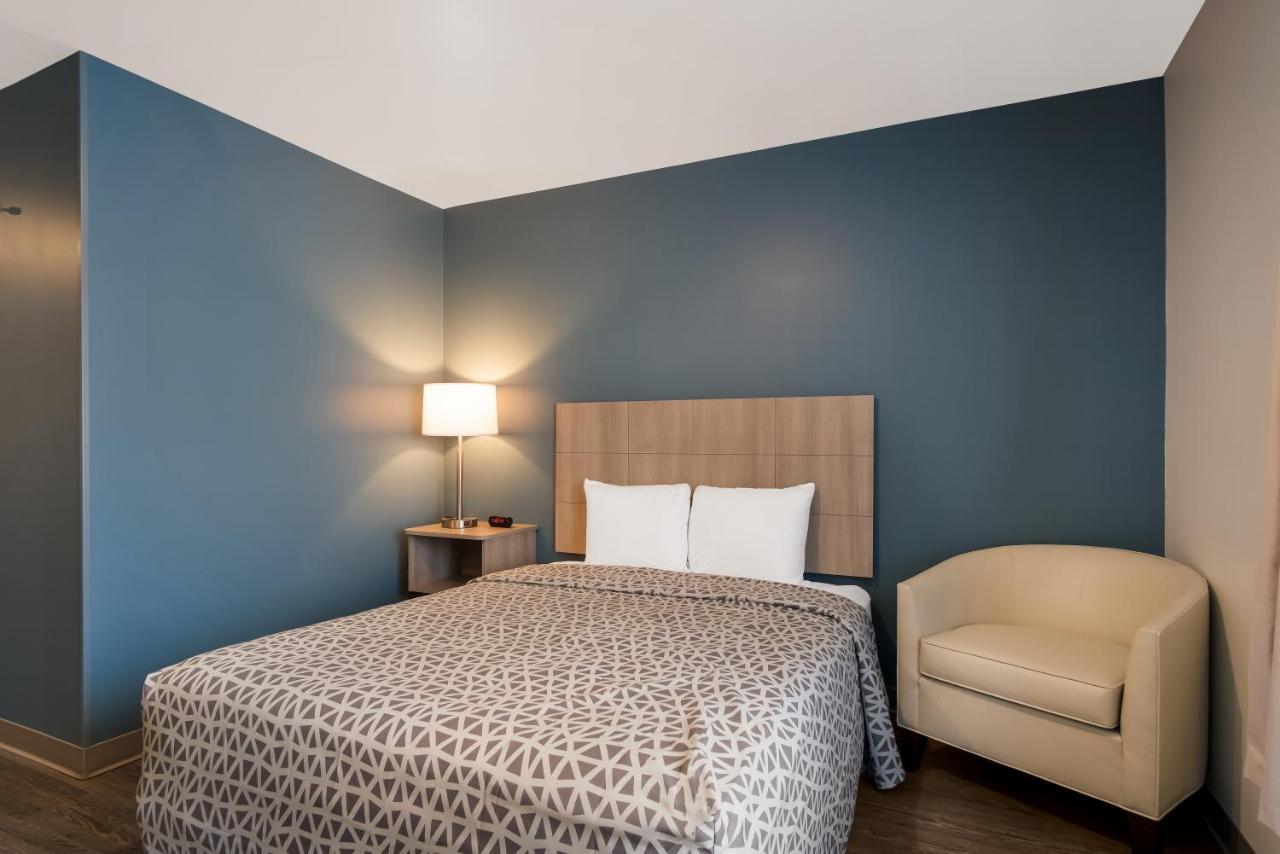 Woodspring Suites Grand Rapids Kentwood Cascade Екстериор снимка