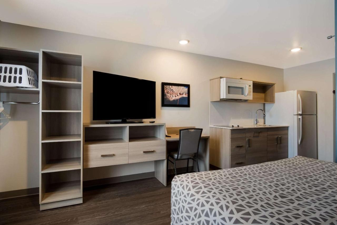 Woodspring Suites Grand Rapids Kentwood Cascade Екстериор снимка