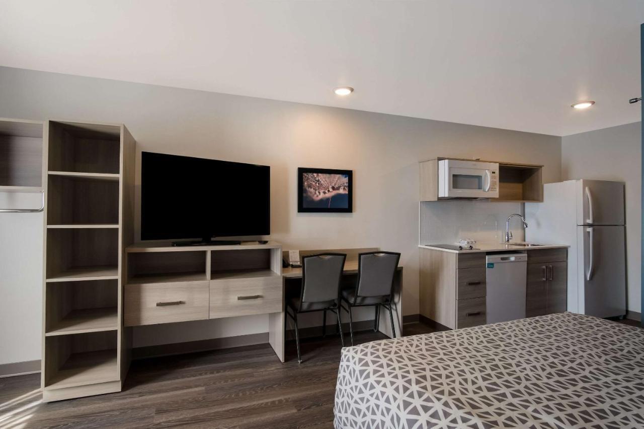 Woodspring Suites Grand Rapids Kentwood Cascade Екстериор снимка